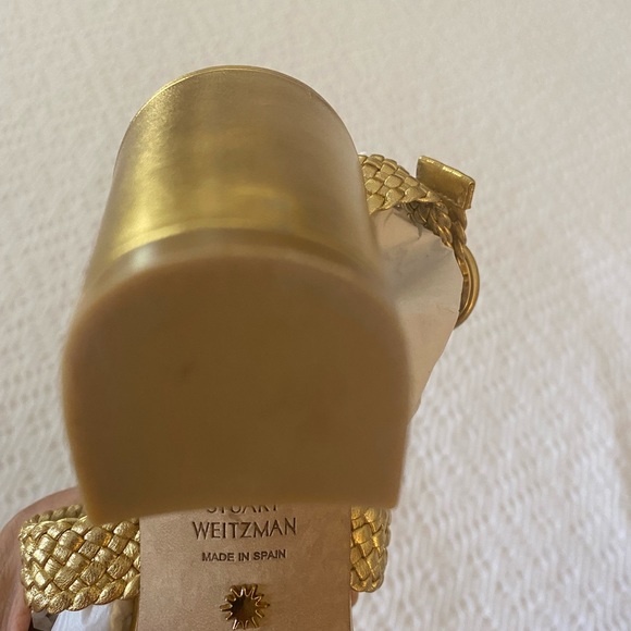 Stuart Weizmann Vicky Metallic Leather Sandals Gold - Picture 12 of 13